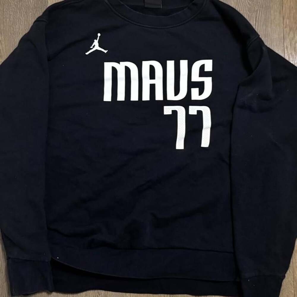 Jordan Brand Dallas Mavericks Luka Doncic 77 XXL Long Sleeve